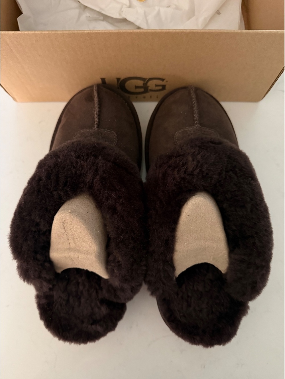 NWT UGG Coquette Slipper in Chocolate Brown Size 7 cozy cabin cottage granola